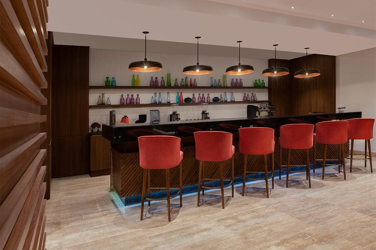 Crystal Inn Hotel - Alamein (Adults Only) 阿莱曼 外观 照片 The bar at the lounge