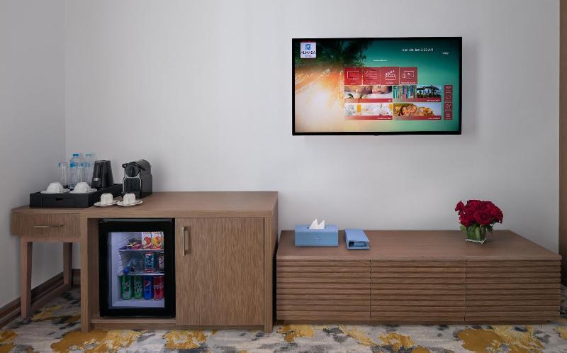 Crystal Inn Hotel - Alamein (Adults Only) 阿莱曼 外观 照片 A television in a hotel room