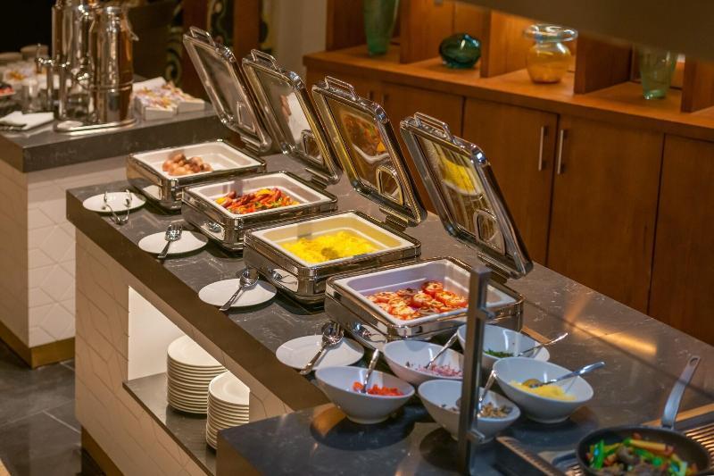Crystal Inn Hotel - Alamein (Adults Only) 阿莱曼 外观 照片 A chafing dish buffet