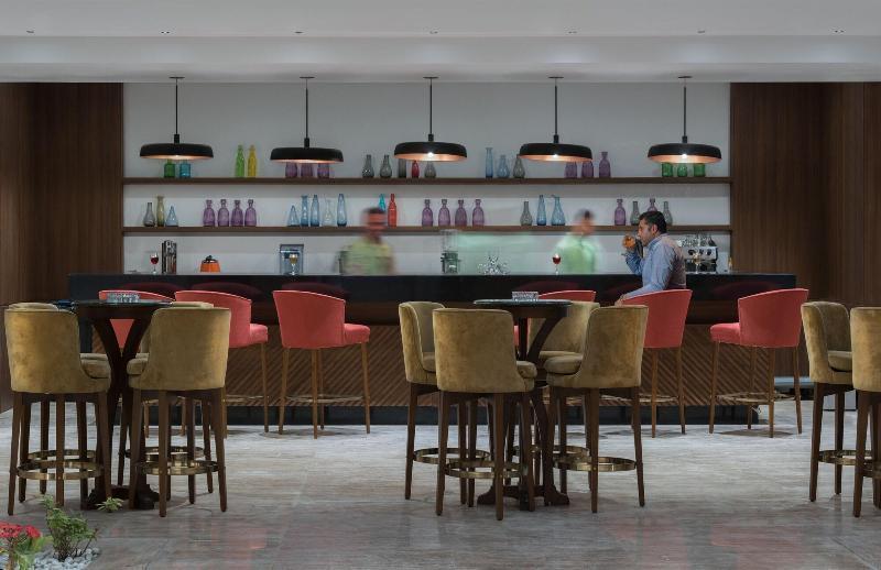 Crystal Inn Hotel - Alamein (Adults Only) 阿莱曼 外观 照片 The bar at the lounge