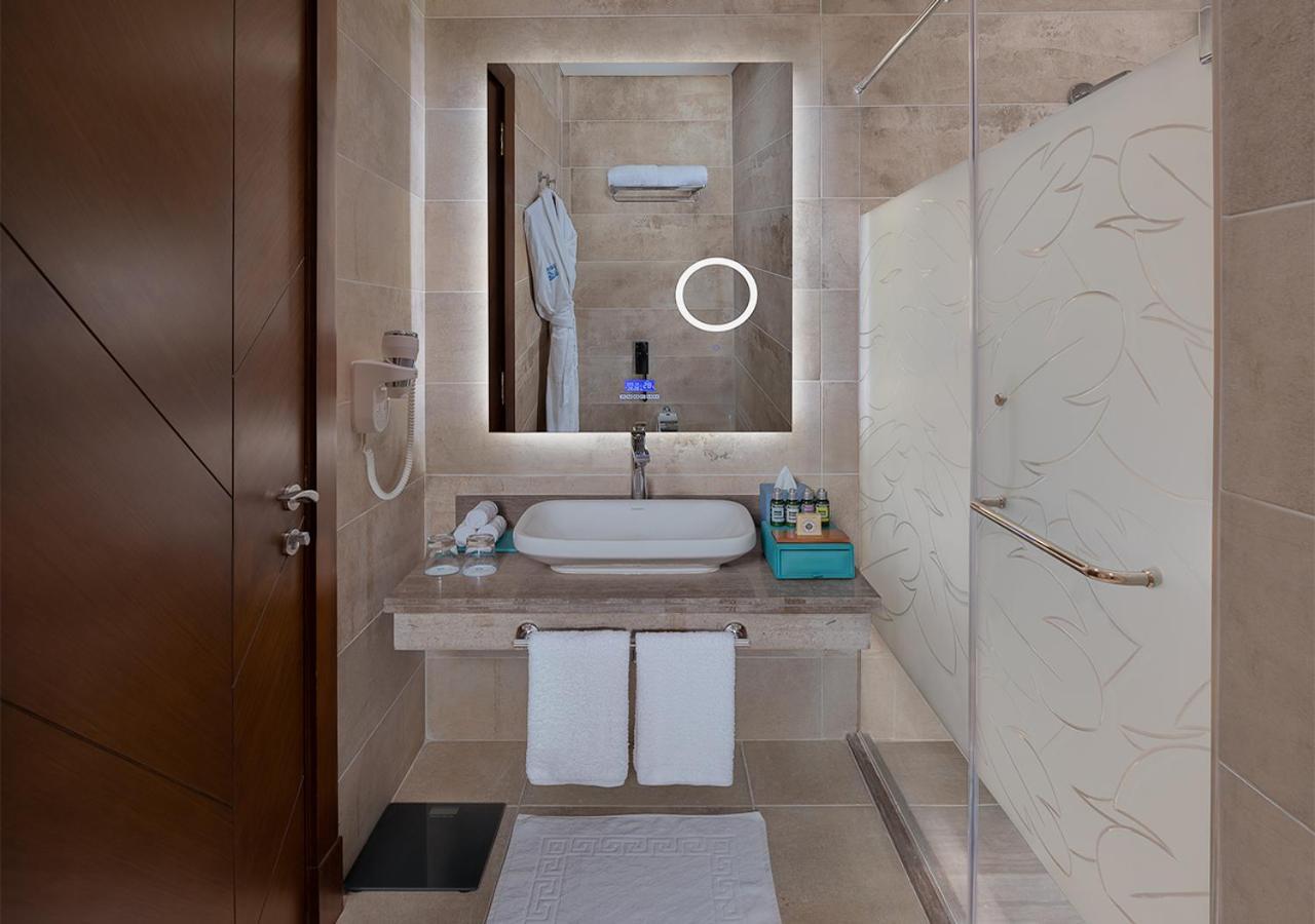 Crystal Inn Hotel - Alamein (Adults Only) 阿莱曼 外观 照片 Bathroom